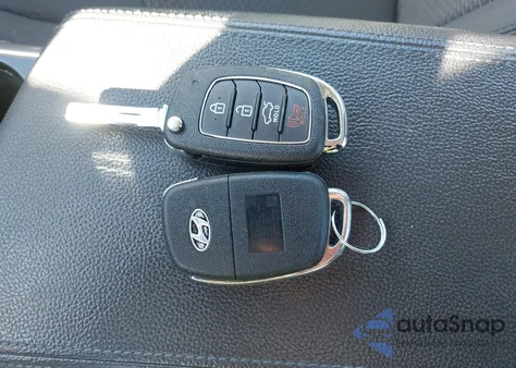 2018 Hyundai Sonata Se z USA, uszkodzony, nr VIN 5NPE24AF2JH706496